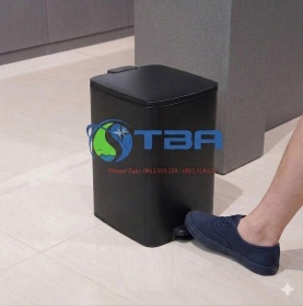 Thùng rác cao cấp văn phòng 16L màu đen kiểu đạp chân