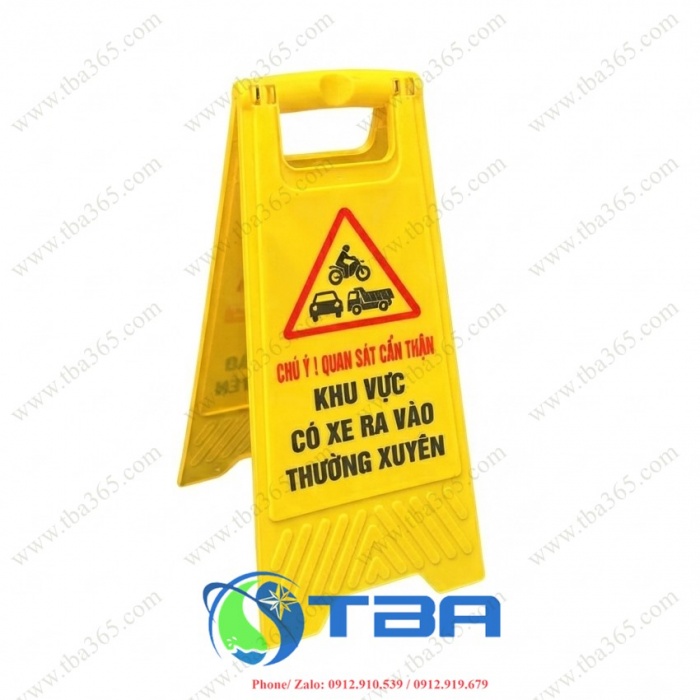 Bảng nhựa cảnh báo Á Châu kiểu chữ A KHU VỰC XE RA VÀO